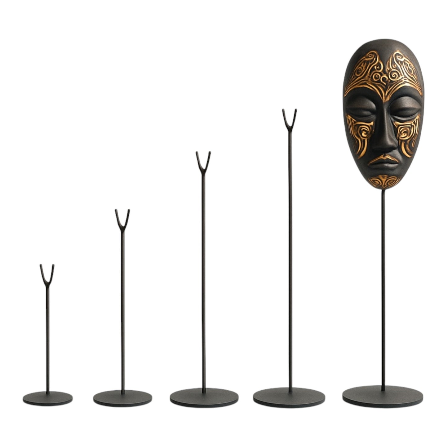 Présentoir base ronde en métal pour masques africains