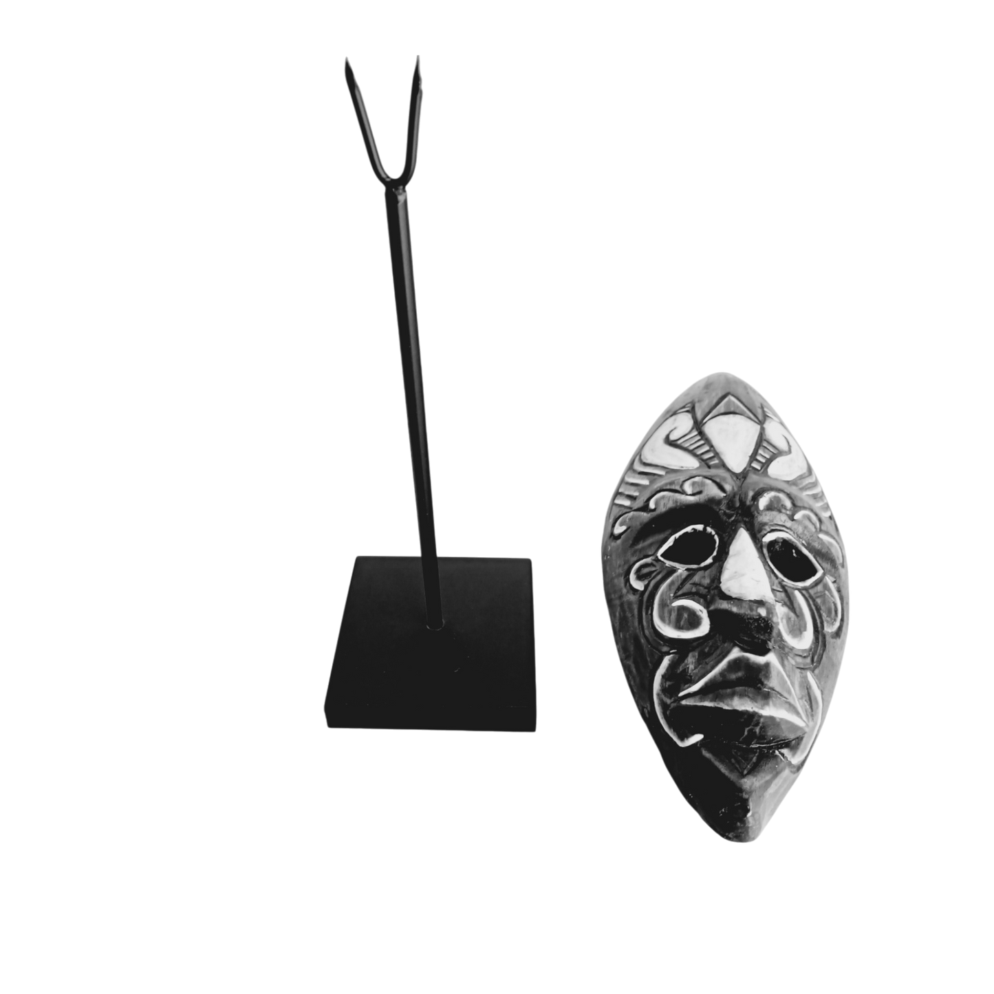 Présentoir en bois pour masques africains